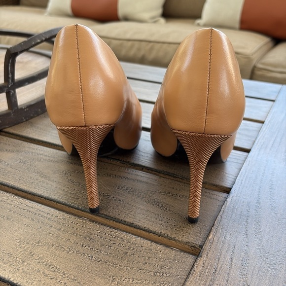 Antonia Saint Tan Leather Pumps Heels Size 7 New York Neutral Career Work Dressy - Picture 5 of 8